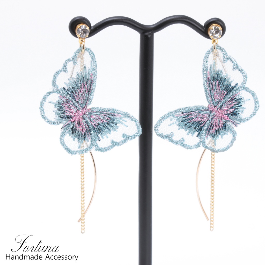 水色の蝶々(484) ピアス/ノンホールピアス/樹脂ピアス