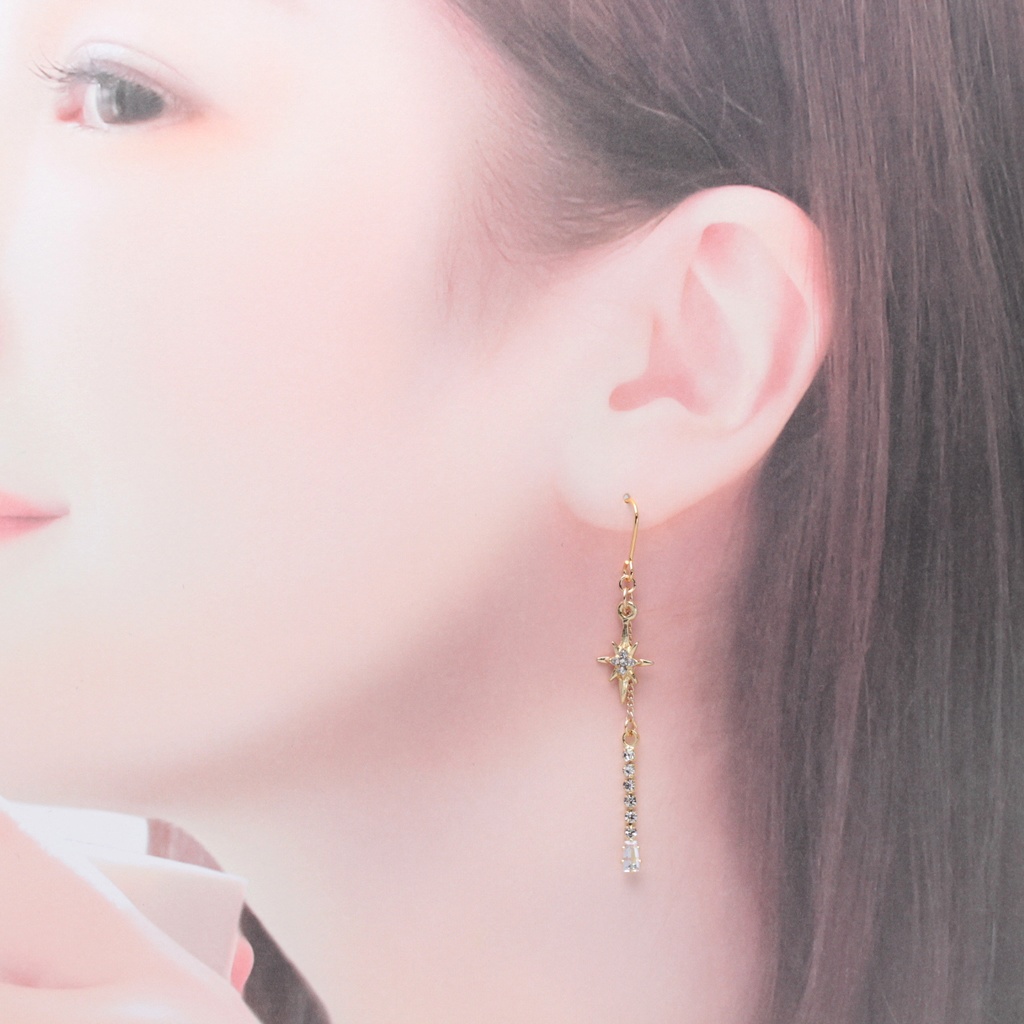 夜空に輝く月と星(496) ピアス/イヤリング/ノンホールピアス/樹脂ピアス