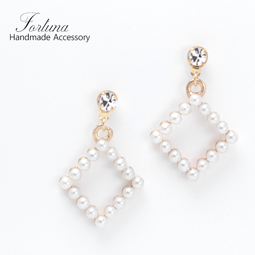 ゆらゆらスクエア(517) ピアス/ノンホールピアス/樹脂ピアス