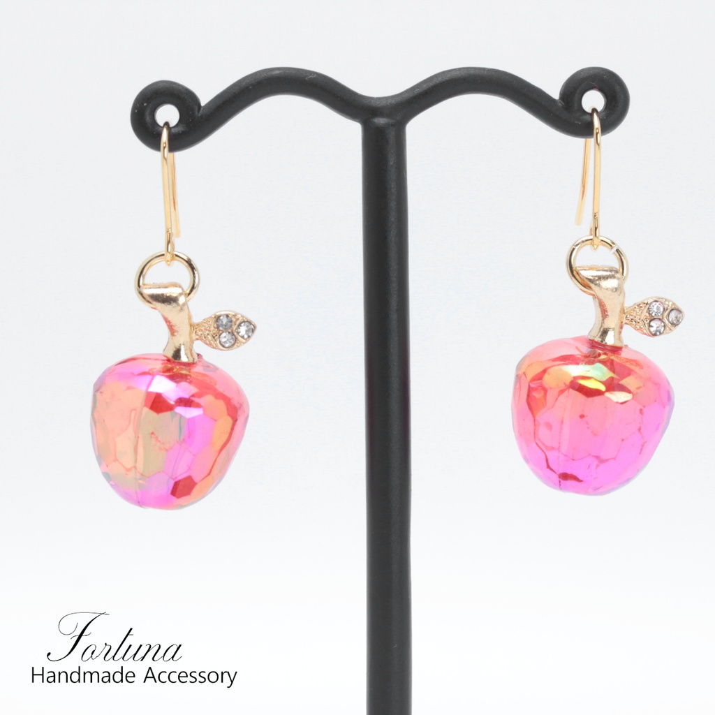揺れるりんご(544) ピアス/イヤリング/ノンホールピアス/樹脂ピアス
