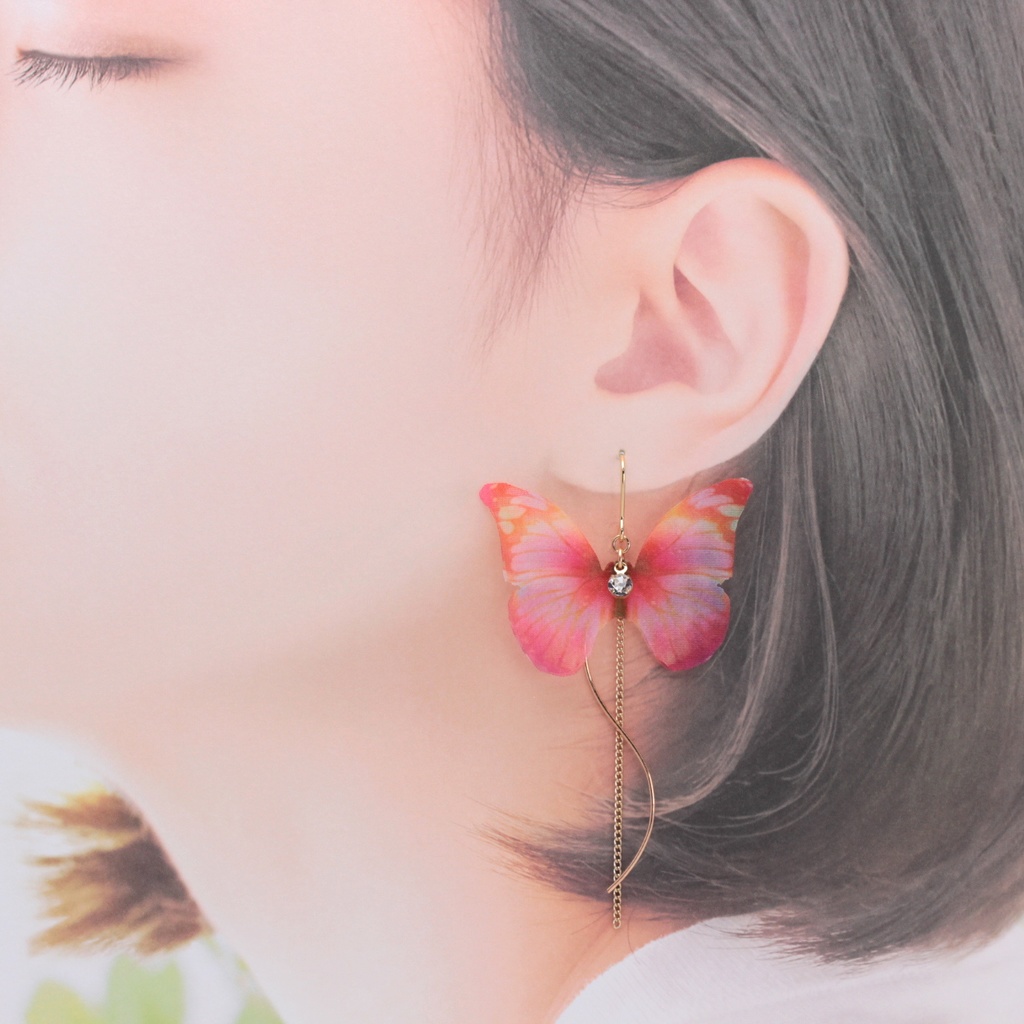 幻想蝶~薄紅~(547) ピアス/イヤリング/ノンホールピアス/樹脂ピアス