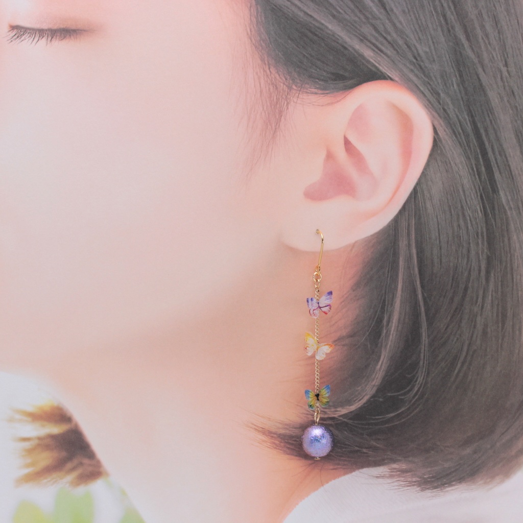 カラフル蝶と紫玉(552) ピアス/イヤリング/ノンホールピアス/樹脂ピアス