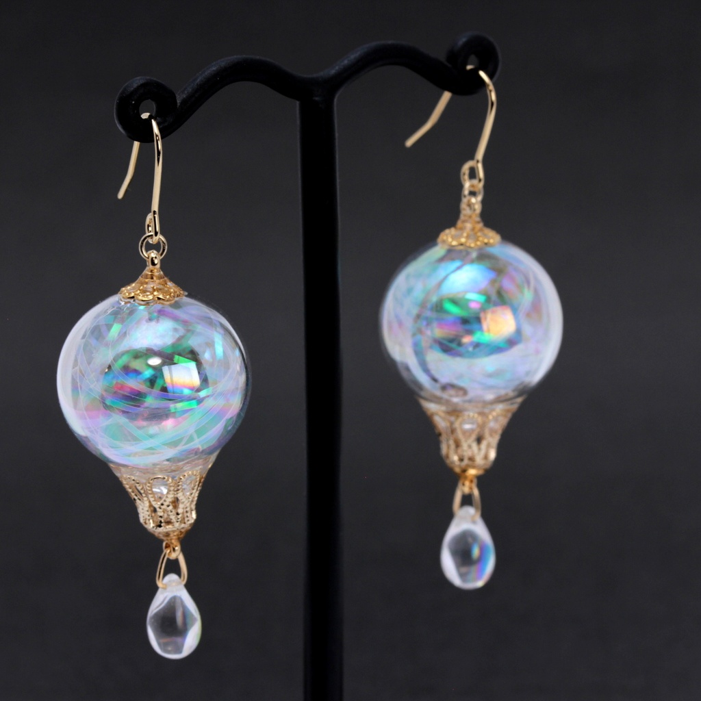 オーロラ気球(584) ピアス/イヤリング/ノンホールピアス/樹脂ピアス