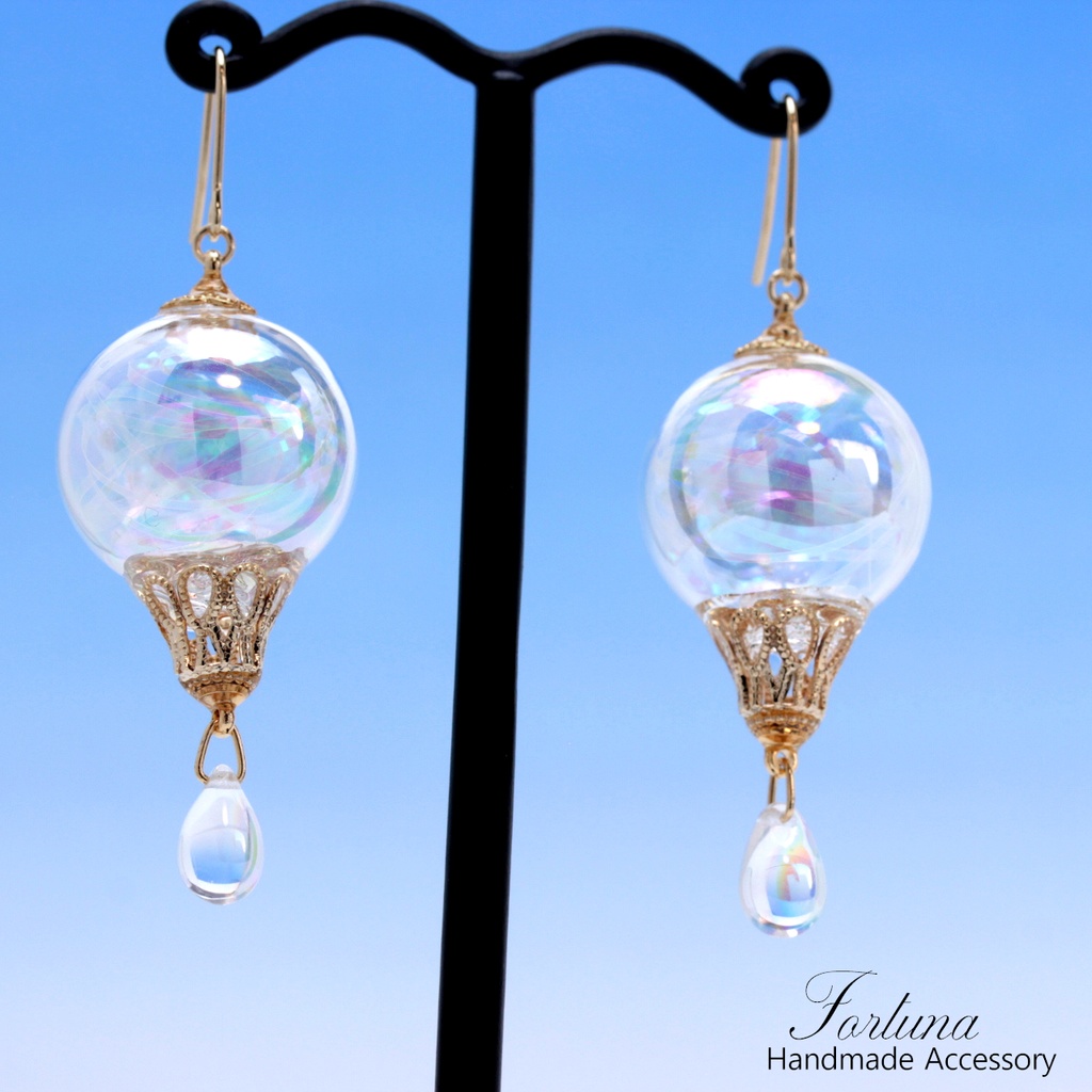 オーロラ気球(584) ピアス/イヤリング/ノンホールピアス/樹脂ピアス