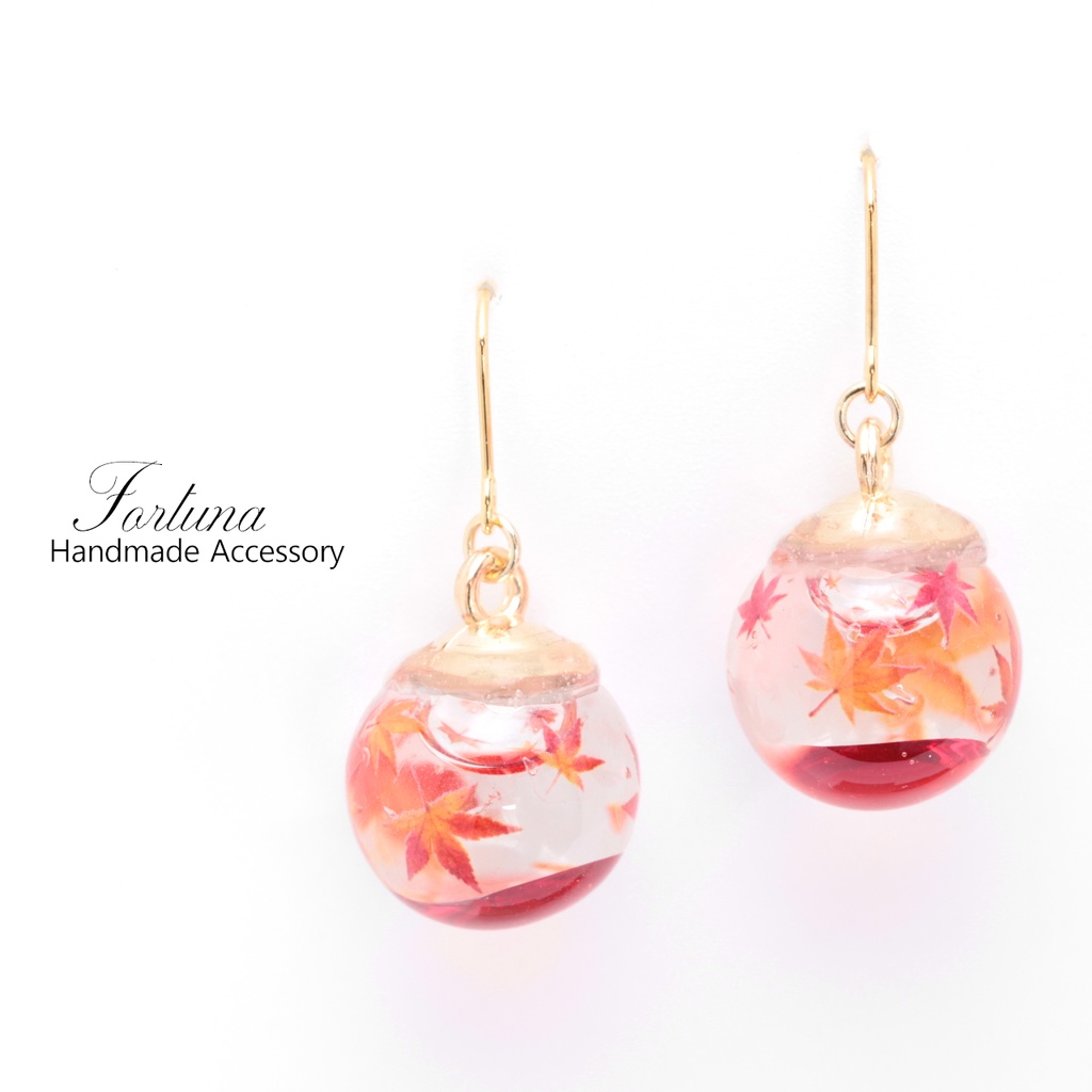 水に浮かぶ紅葉(610) ピアス/イヤリング/ノンホールピアス/樹脂ピアス