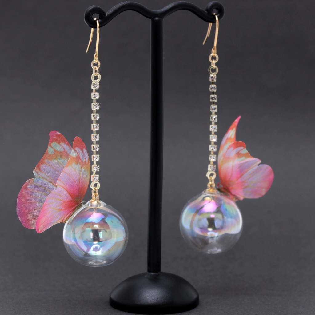 しゃぼん玉に蝶~薄紅~(618) ピアス/イヤリング/ノンホールピアス/樹脂ピアス