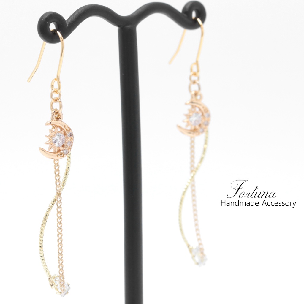 月と揺れるクリスタル(634) ピアス/イヤリング/ノンホールピアス/樹脂ピアス