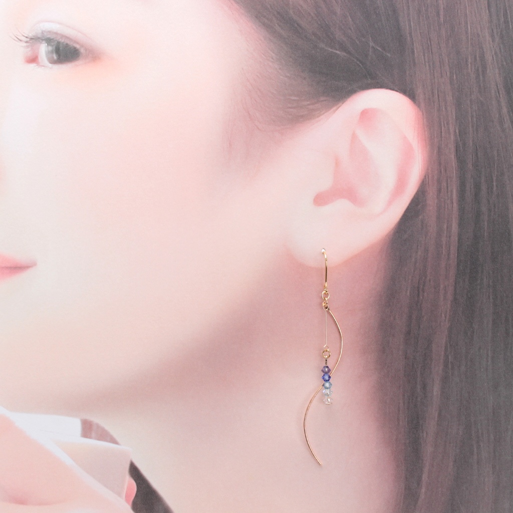 シンプルウェーブ~blue~(673) ピアス/イヤリング/ノンホールピアス/樹脂ピアス
