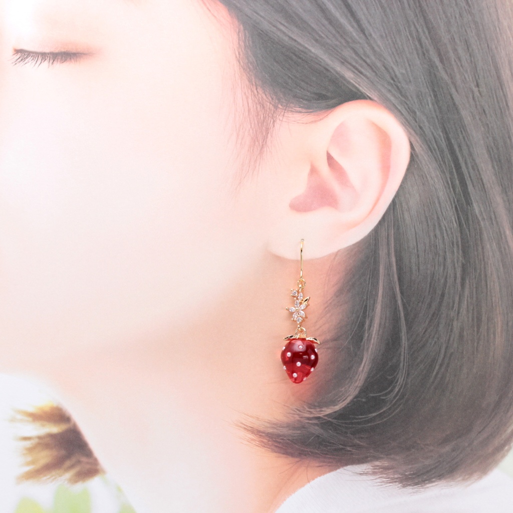 花といちご(678) ピアス/イヤリング/ノンホールピアス/樹脂ピアス