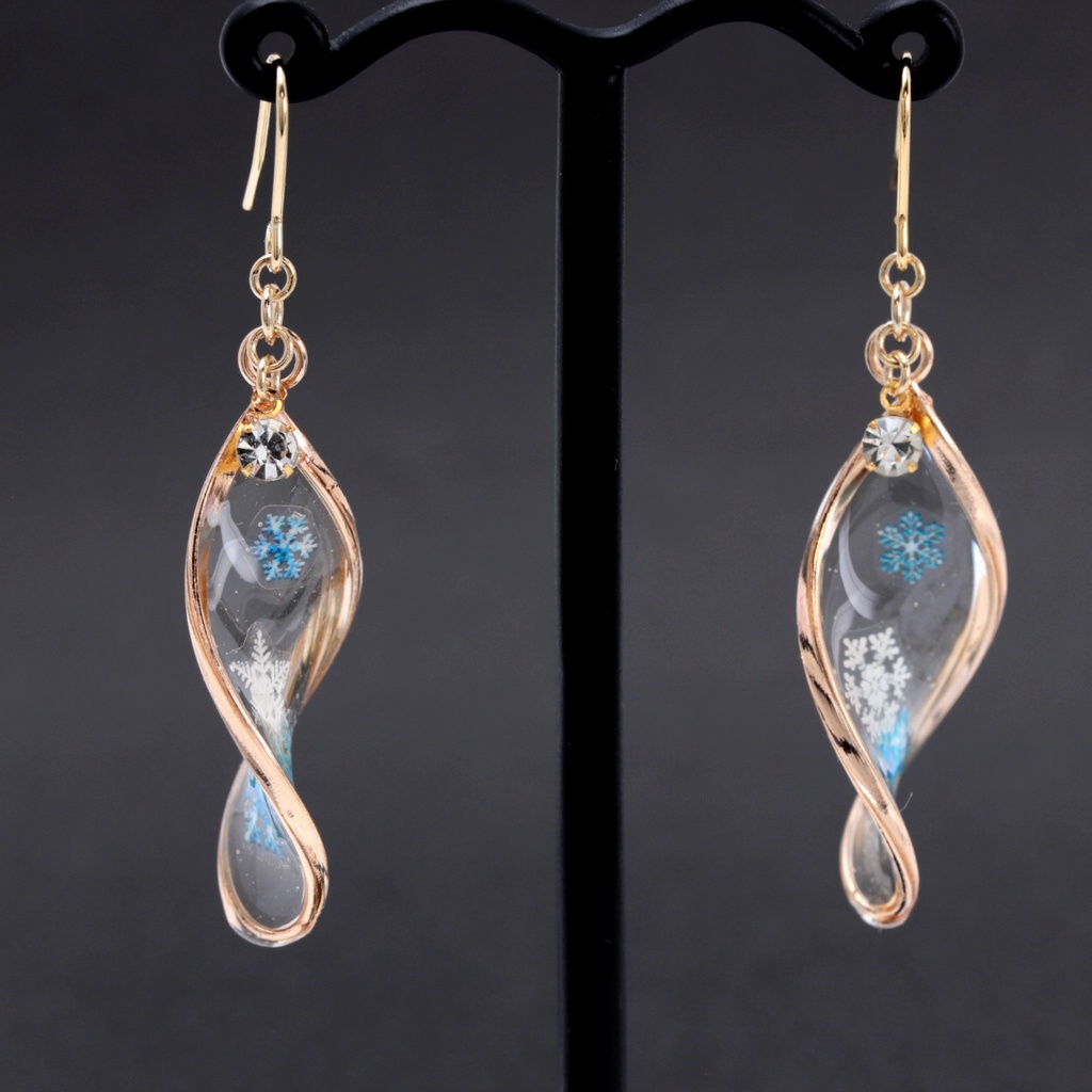 落ちる雪(705) ピアス/イヤリング/ノンホールピアス/樹脂ピアス