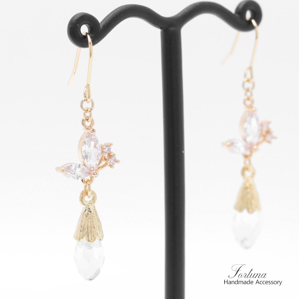 Butterfly&Flower bud(771) ピアス/イヤリング/ノンホールピアス/樹脂ピアス