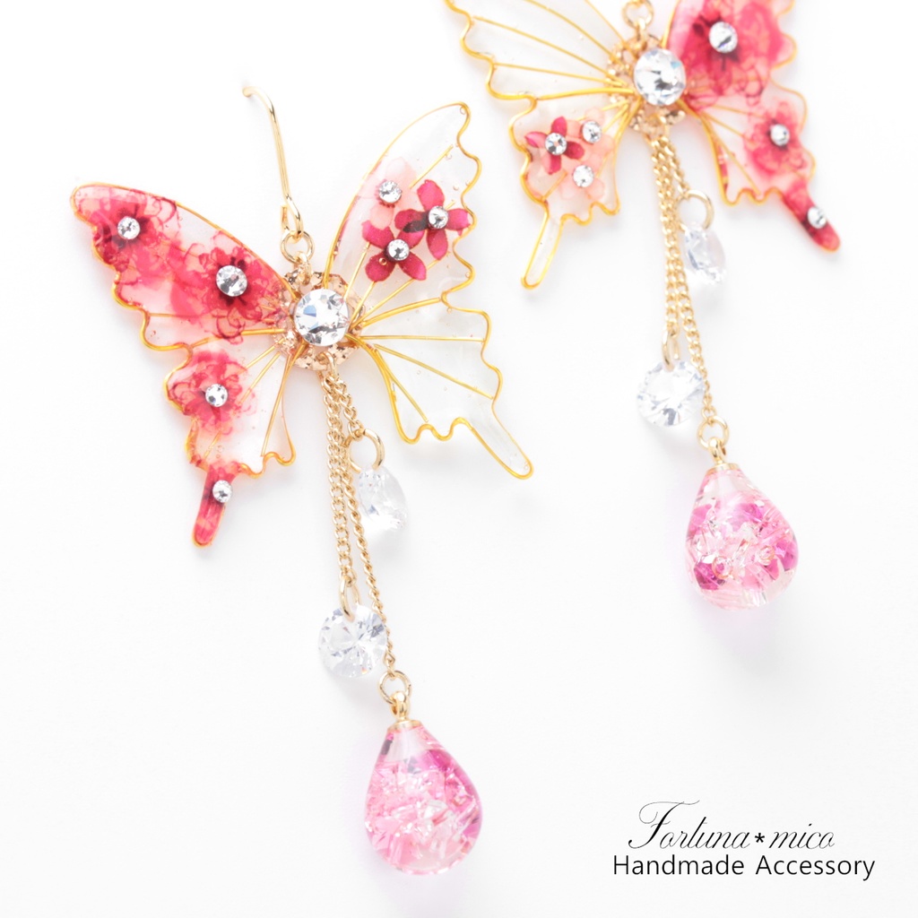 胡蝶~Red Flower~(c25) ピアス/イヤリング/ノンホールピアス/樹脂ピアス