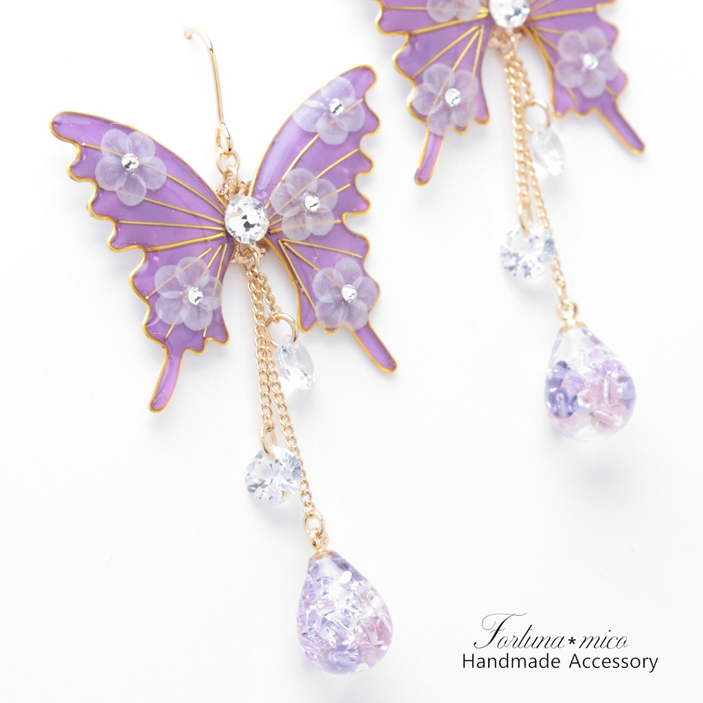 胡蝶~White Flower 2~(c41) ピアス/イヤリング/ノンホールピアス/樹脂ピアス