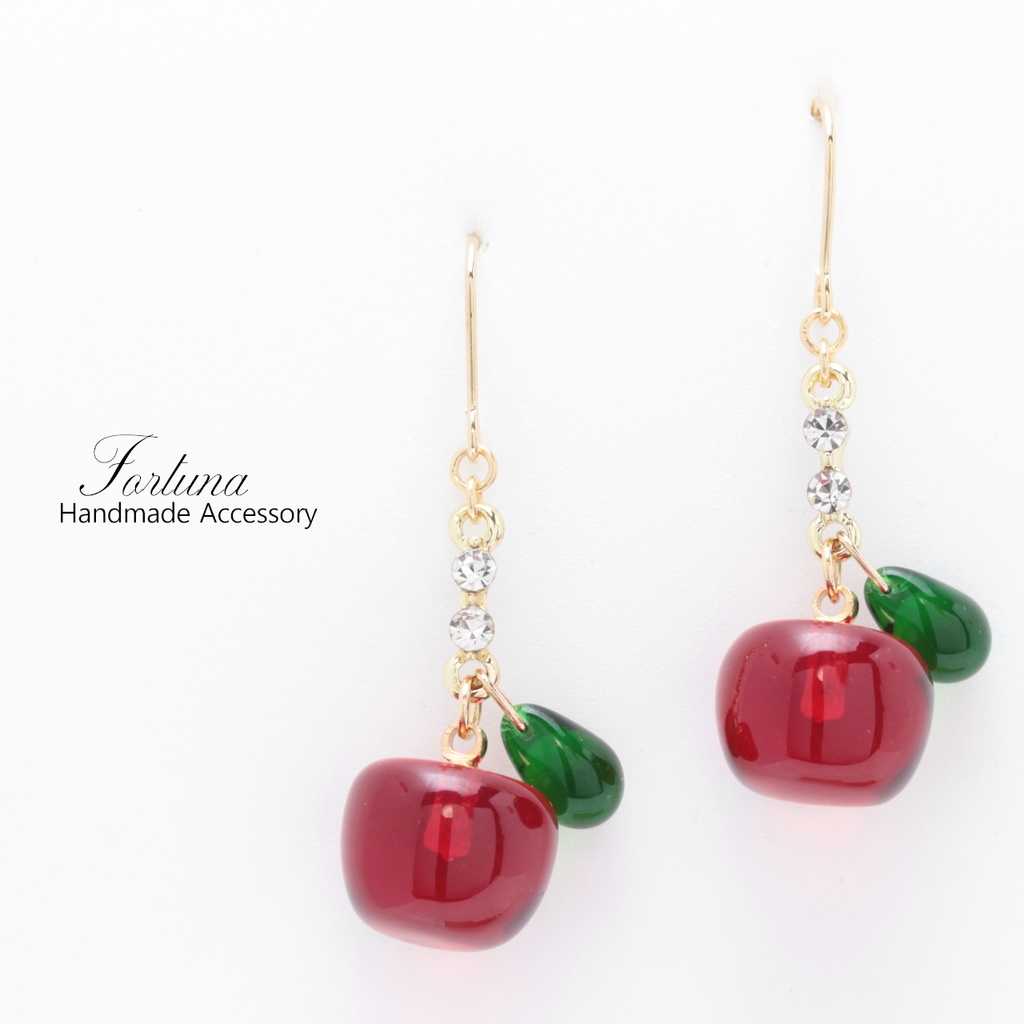 りんごドロップ(a930) ピアス/イヤリング/ノンホールピアス/樹脂ピアス