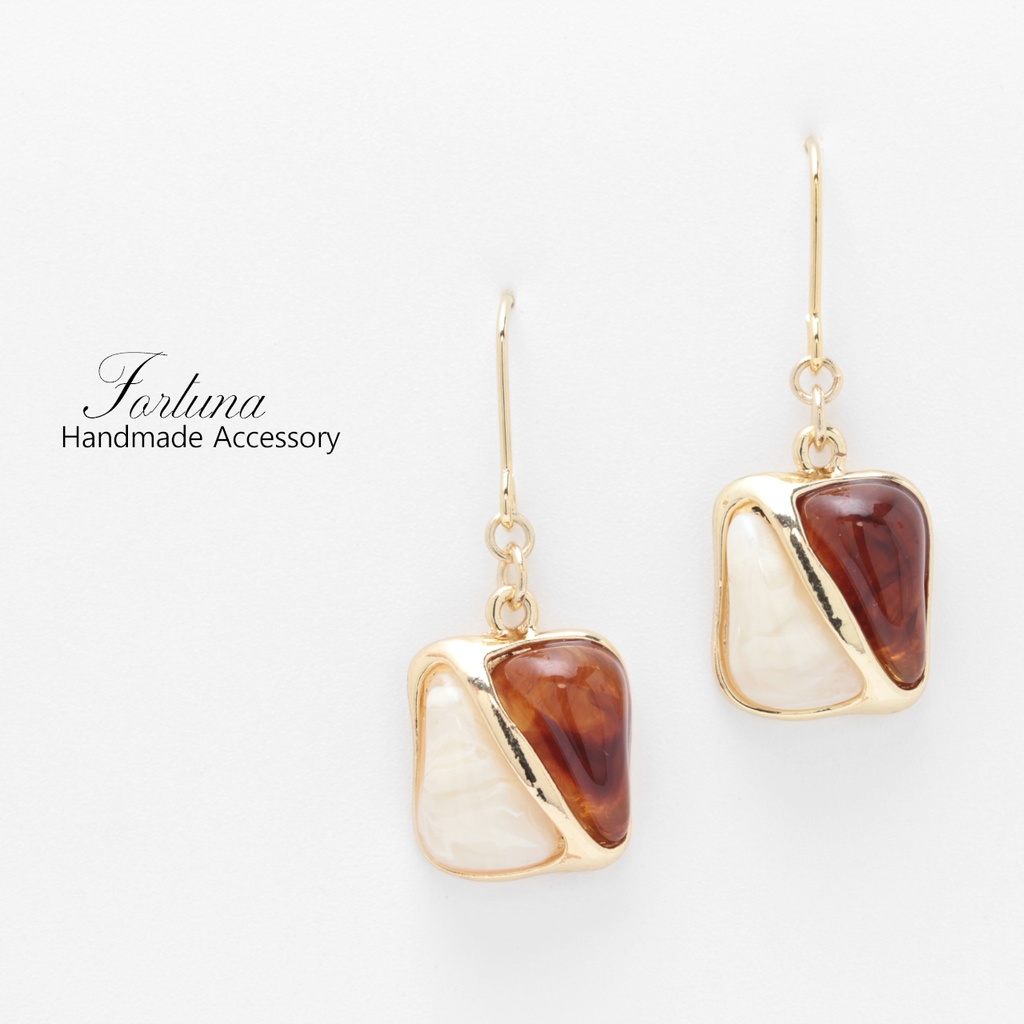 大人スクエア(944) ピアス/イヤリング/ノンホールピアス/樹脂ピアス