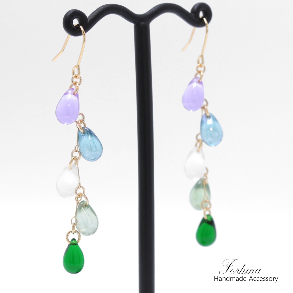 グリーンドロップ(967) ピアス/イヤリング/ノンホールピアス/樹脂ピアス