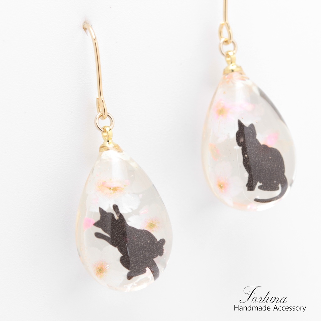 桜と猫(978) ピアス/イヤリング/ノンホールピアス/樹脂ピアス