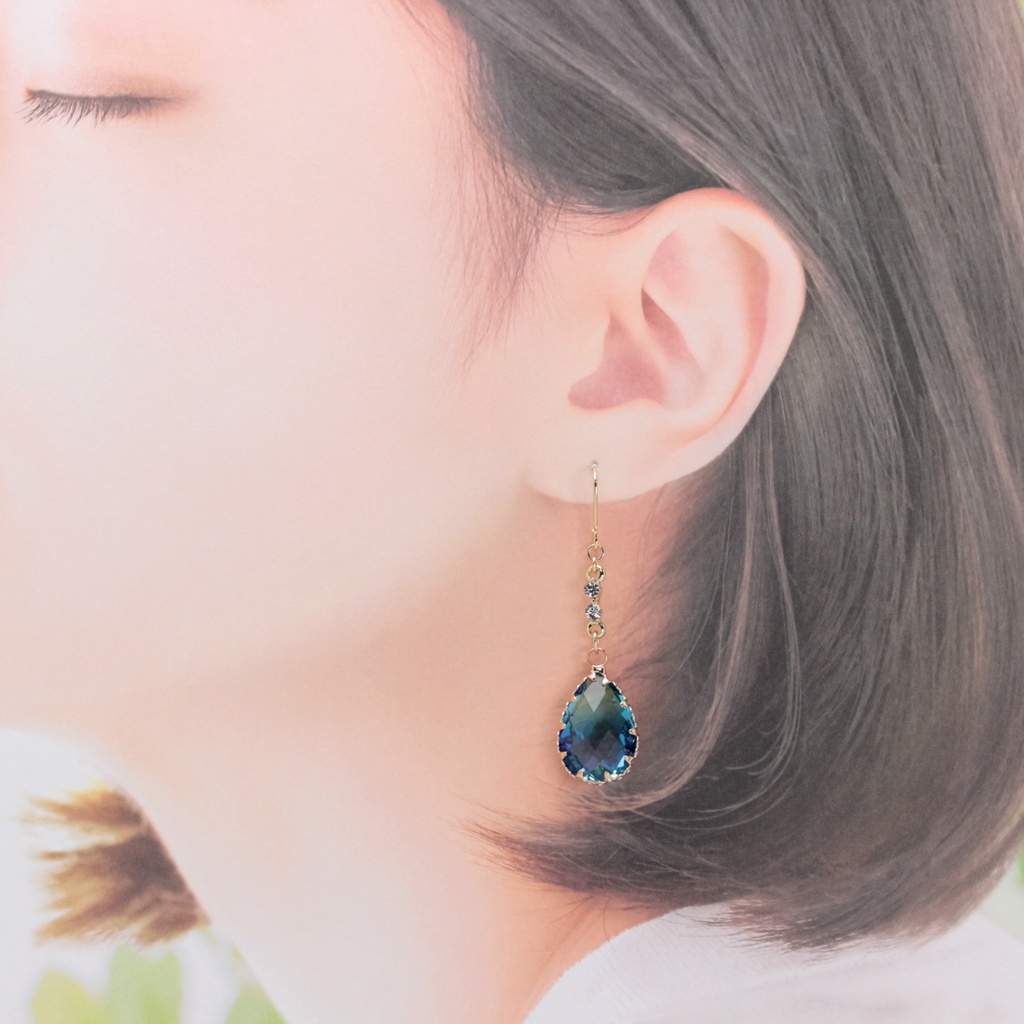 大きな月と雫~Blue~(981) ピアス/イヤリング/ノンホールピアス/樹脂ピアス