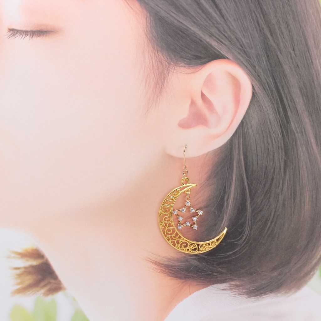 大きな月と星(1008) ピアス/イヤリング/ノンホールピアス/樹脂ピアス