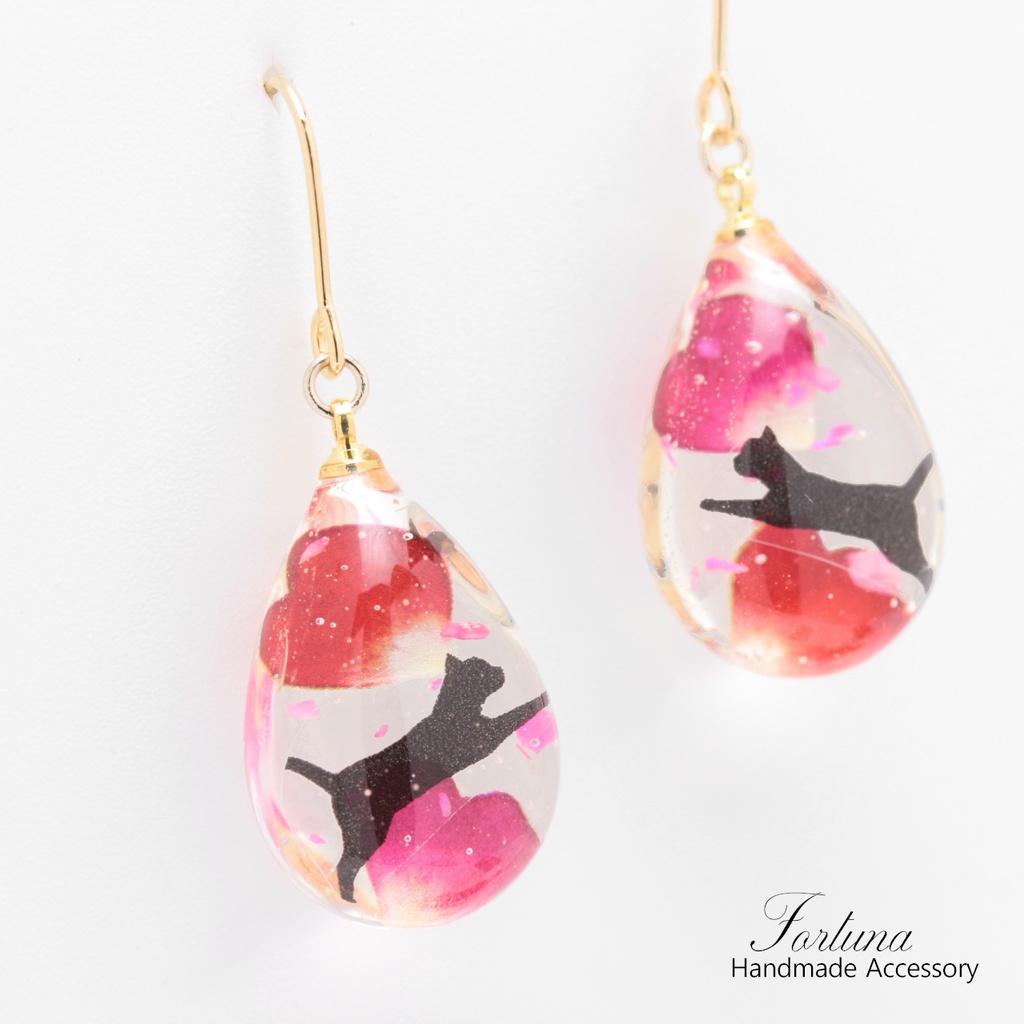 花びらと猫(1020) ピアス/イヤリング/ノンホールピアス/樹脂ピアス