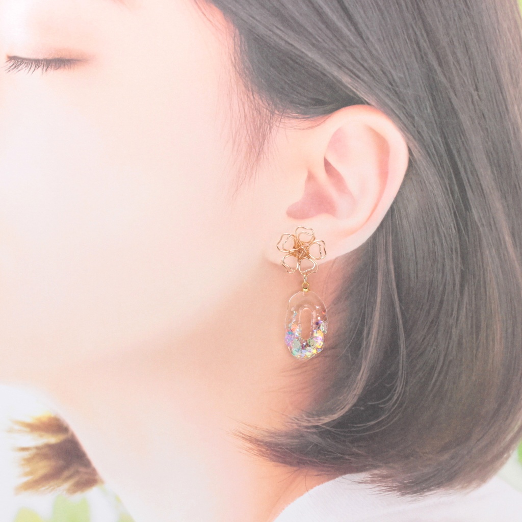 花とキラキラ(1061) ピアス/ノンホールピアス/樹脂ピアス