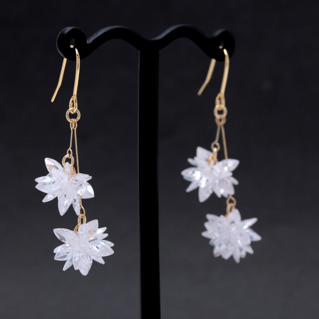 ゆらゆらCrystal(1069) ピアス/イヤリング/ノンホールピアス/樹脂ピアス