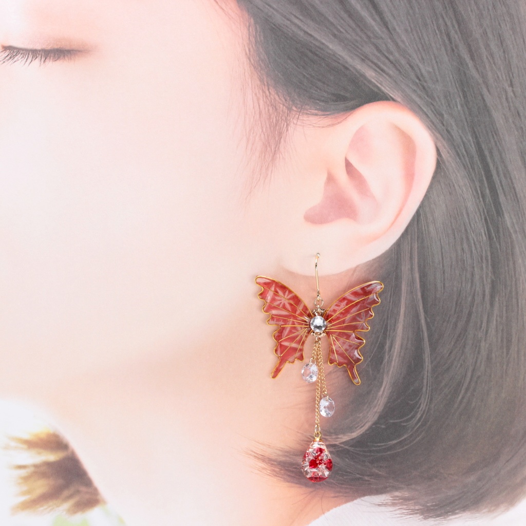 胡蝶~Red Glass~(c45) ピアス/イヤリング/ノンホールピアス/樹脂ピアス