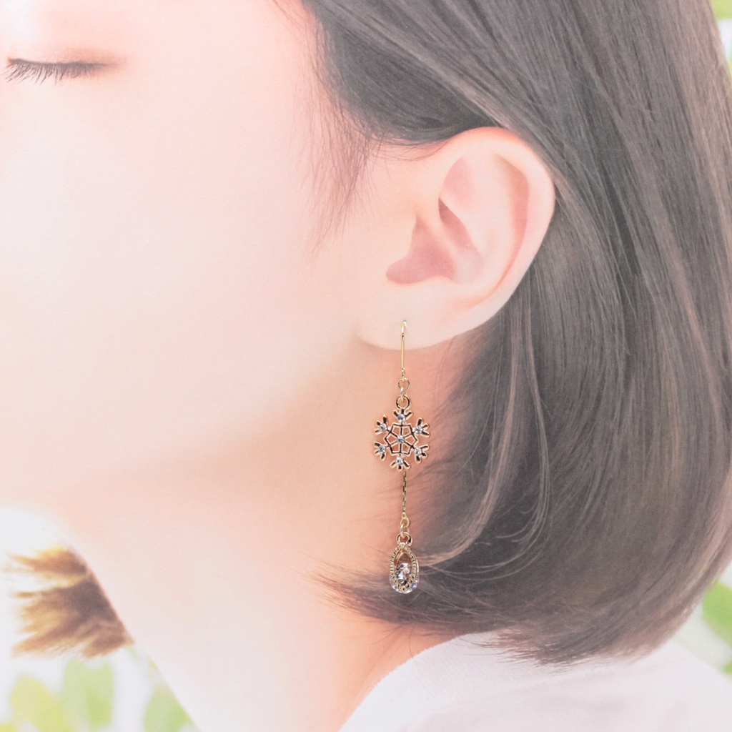 Swing Snow(1173) ピアス/イヤリング/ノンホールピアス/樹脂ピアス