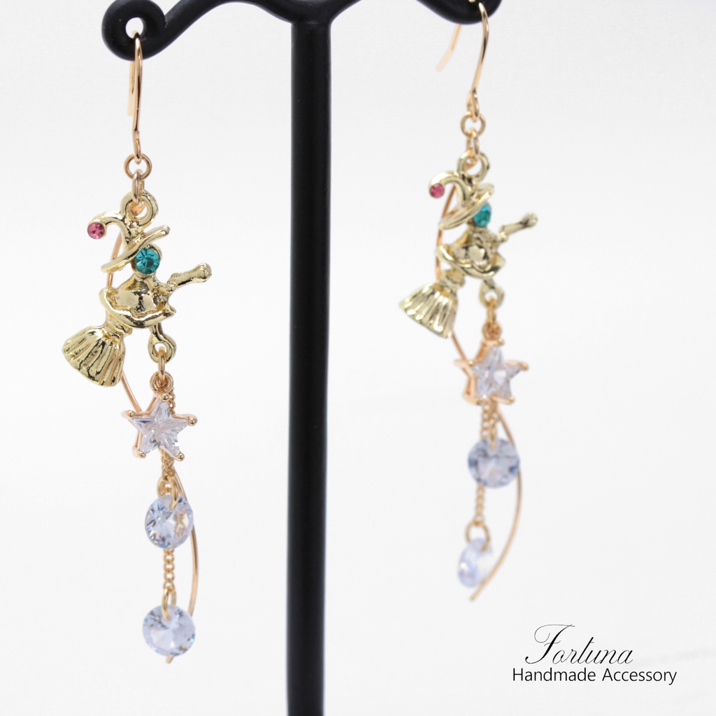 夜空と魔女(1260) ピアス/イヤリング/ノンホールピアス/樹脂ピアス