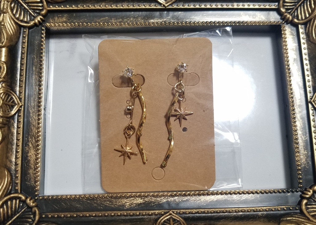 ブラスタ　イヤリング