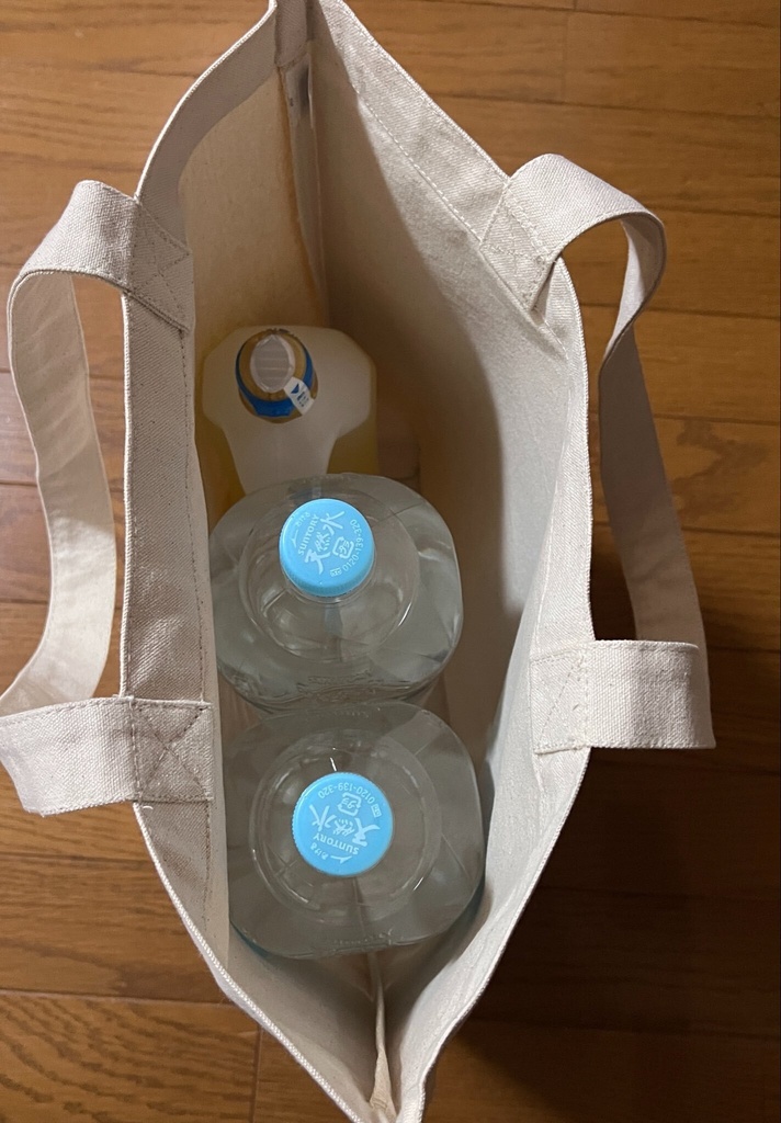 やみートートバッグ(缶バッジ付き)