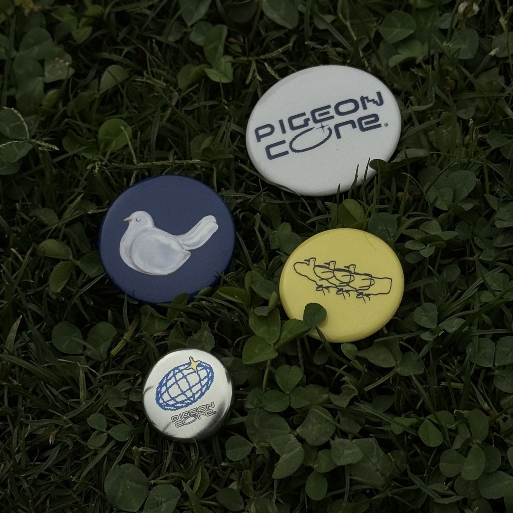 pigeon c⬭re original badge set