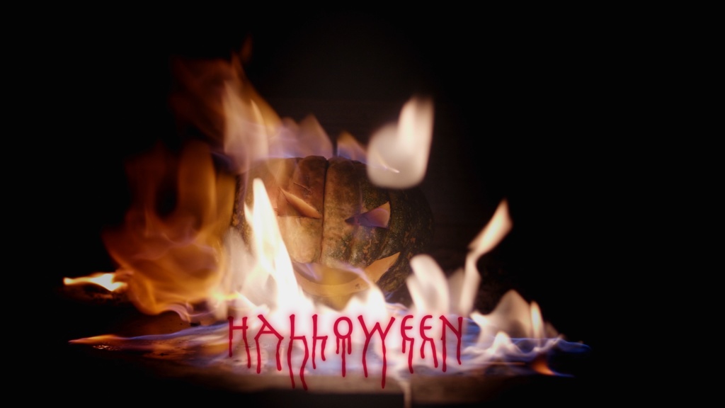 血が流れる光るハロウィンタイトル (4K)