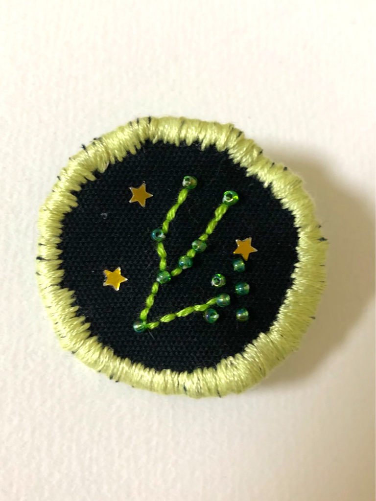 12星座の刺繍ブローチ(おうし座)