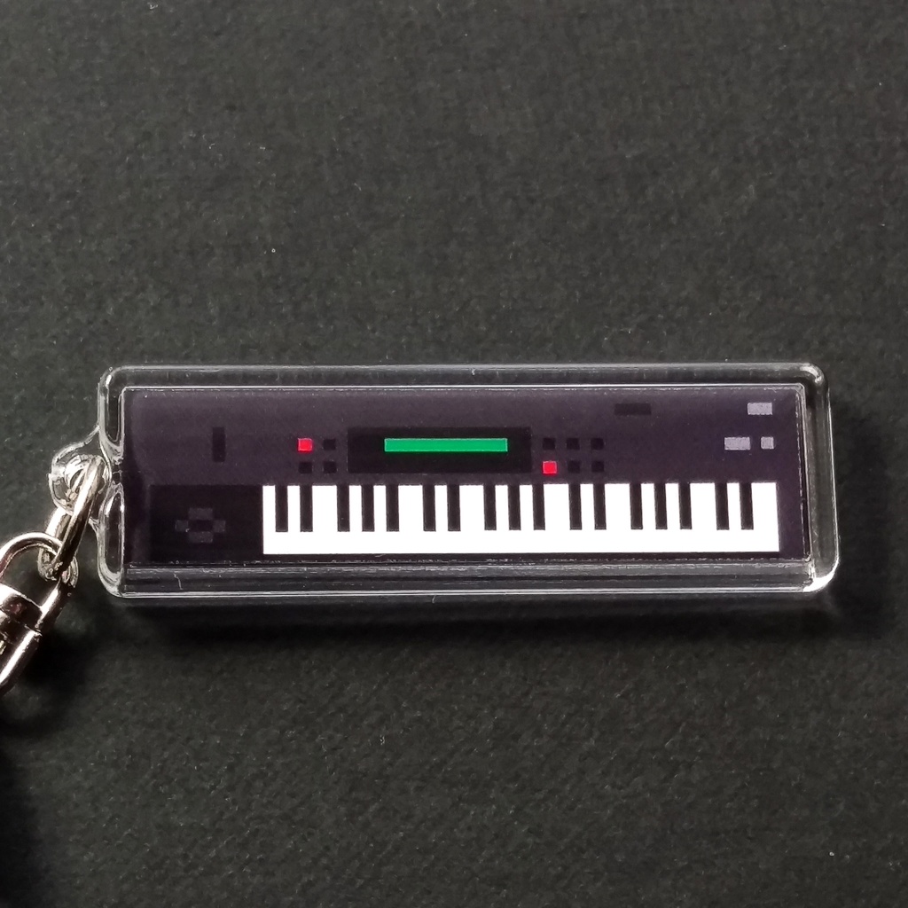 【キーホルダー】シンセキーホルダー/05:PCM SYNTHESIZER