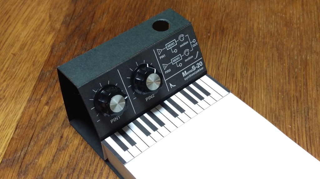 【メモ帳】MemoS-20PE シンセサイザー型・ペンスタンドメモ・SKP付き