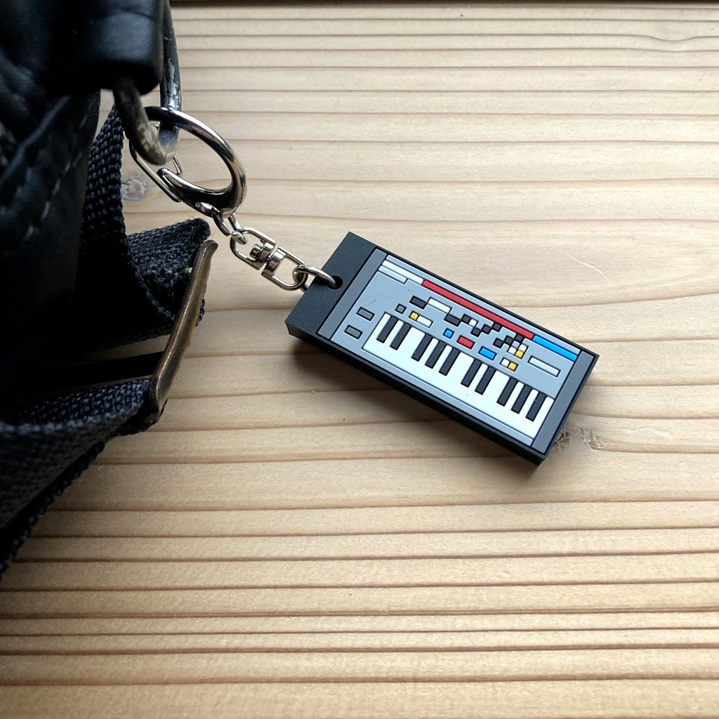 【キーホルダー】シンセ ラバーキーホルダー 4種!アソート4個セット