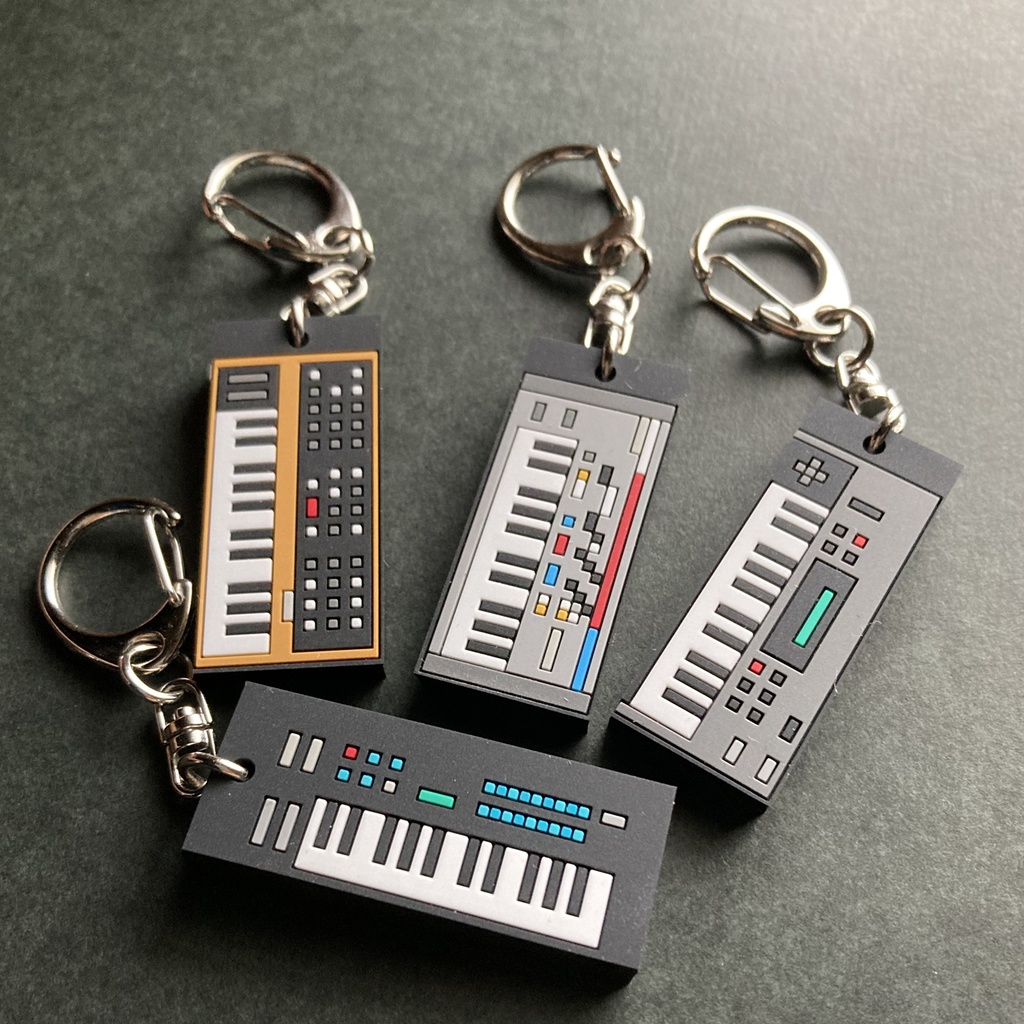 【キーホルダー】シンセ ラバーキーホルダー 4種!アソート4個セット