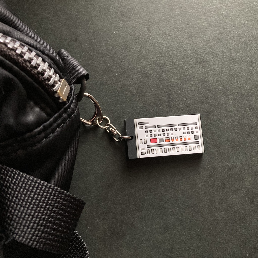 【キーホルダー】リズムマシン ラバーキーホルダー 4種!アソート4個セット
