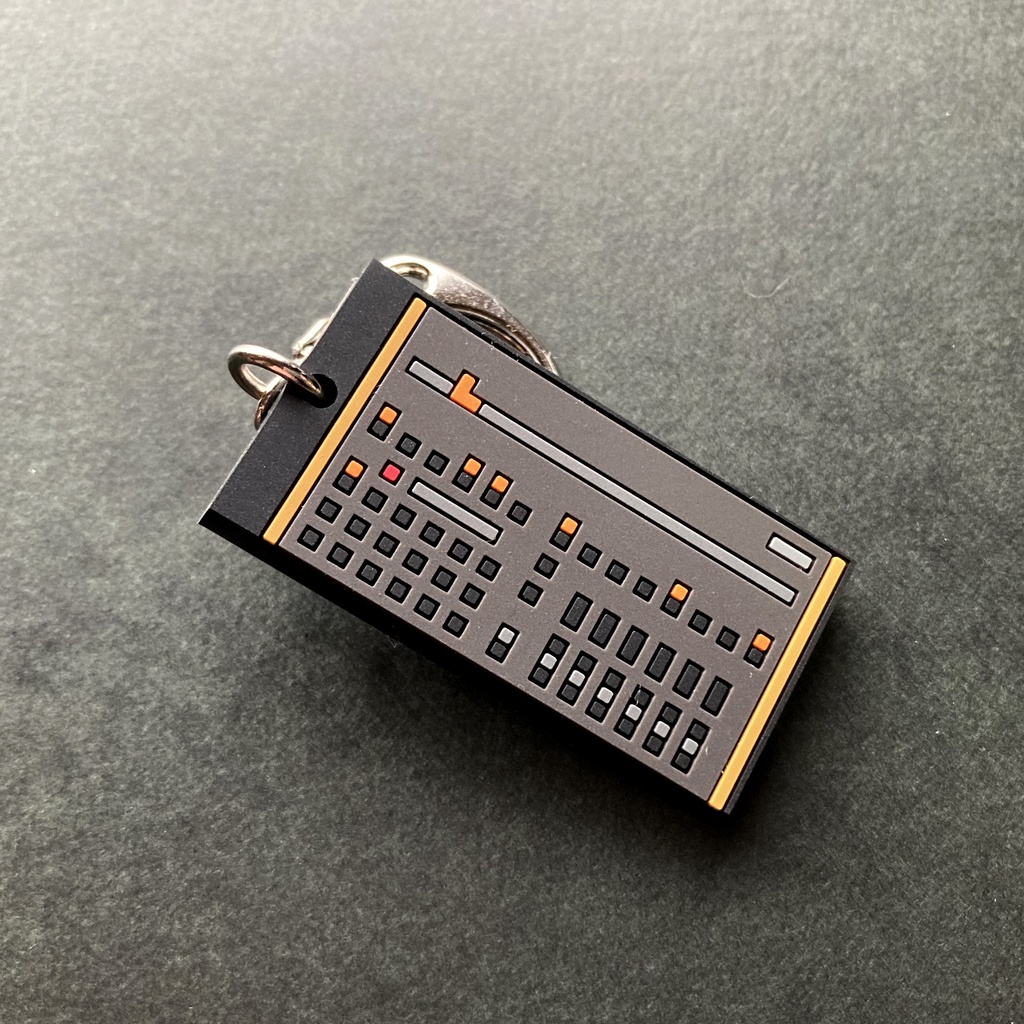 【キーホルダー】リズムマシン ラバーキーホルダー 4種!アソート4個セット