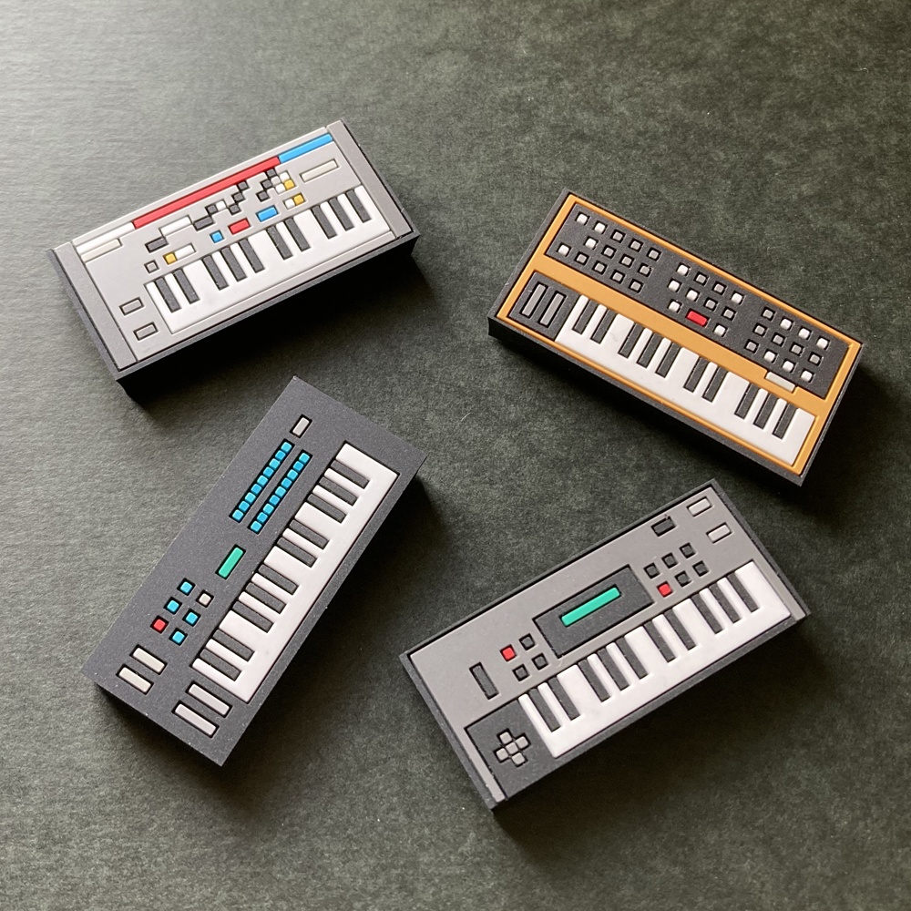 【ピンバッジ】シンセ ラバーピンバッジ4種!アソート4個セット