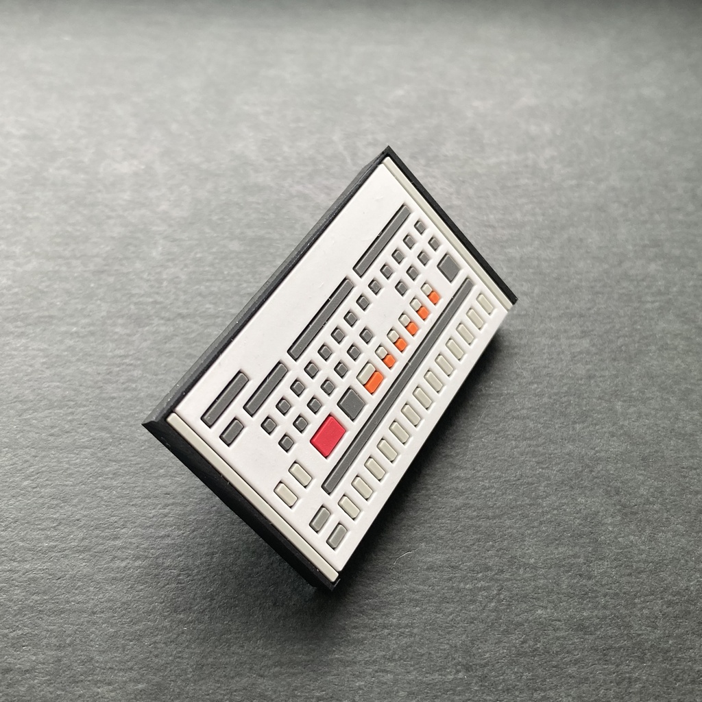 【ピンバッジ】リズムマシン ラバーピンバッジ 4種!アソート4個セット