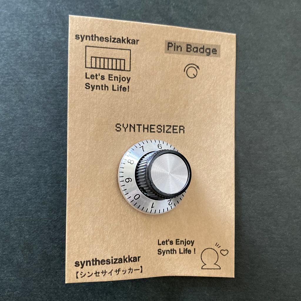 【ピンバッジ】ダイヤル型ツマミピンバッジ・ SKBダイヤル