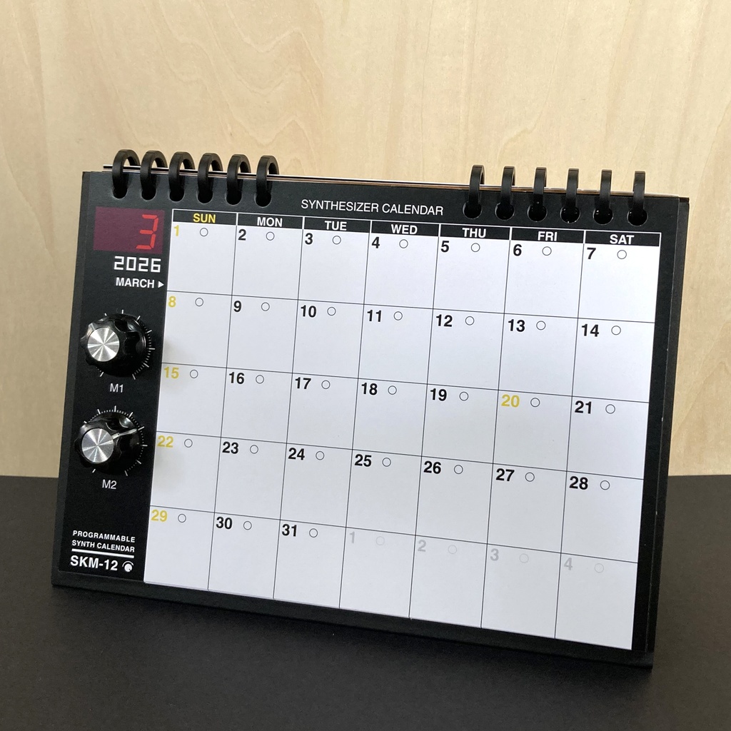 【2026年カレンダー】シンセカレンダー SKM-12 月ごとのシンセ 卓上・マグネット