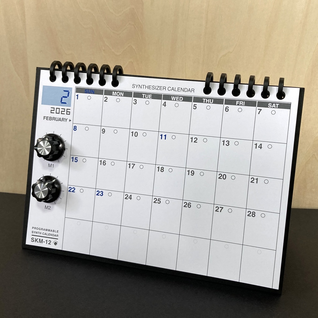 【2026年カレンダー】シンセカレンダー SKM-12 月ごとのシンセ 卓上・マグネット