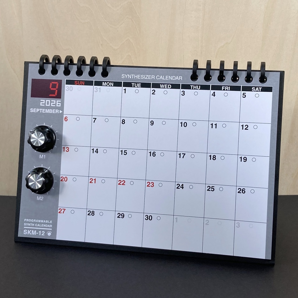 【2026年カレンダー】シンセカレンダー SKM-12 月ごとのシンセ 卓上・マグネット