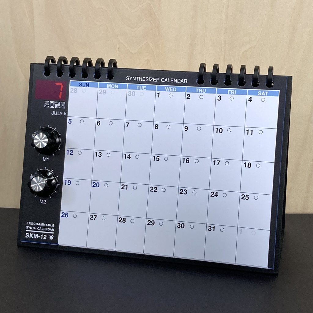 【2026年カレンダー】シンセカレンダー SKM-12 月ごとのシンセ 卓上・マグネット