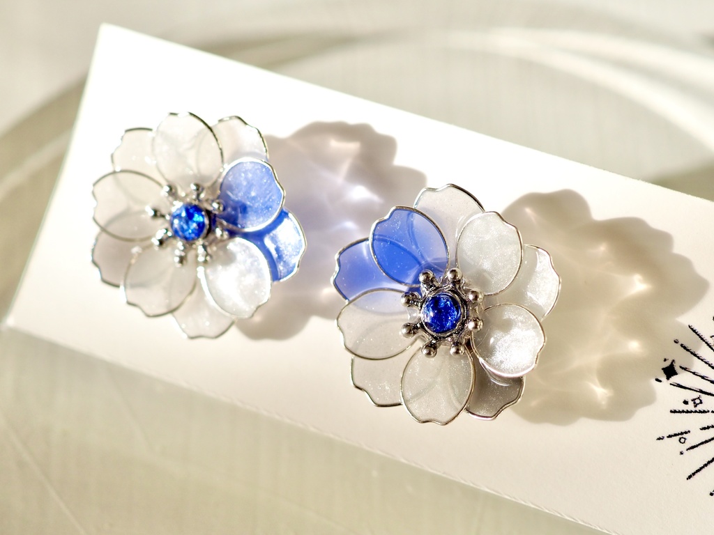 八重桜の耳飾り