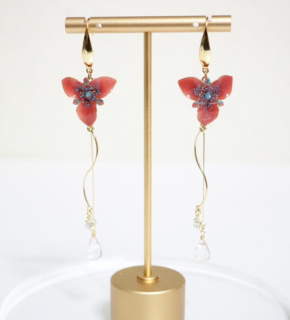 チグリジアの耳飾り