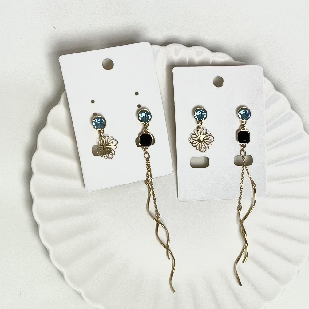 千代金丸イメージアクセサリー①・ピアス/イヤリング